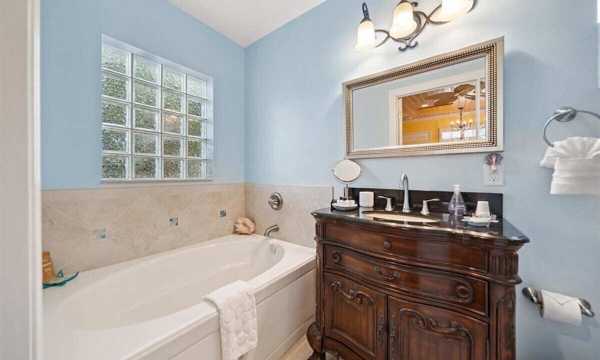 Photo of Bathroom in Melbourne Beach