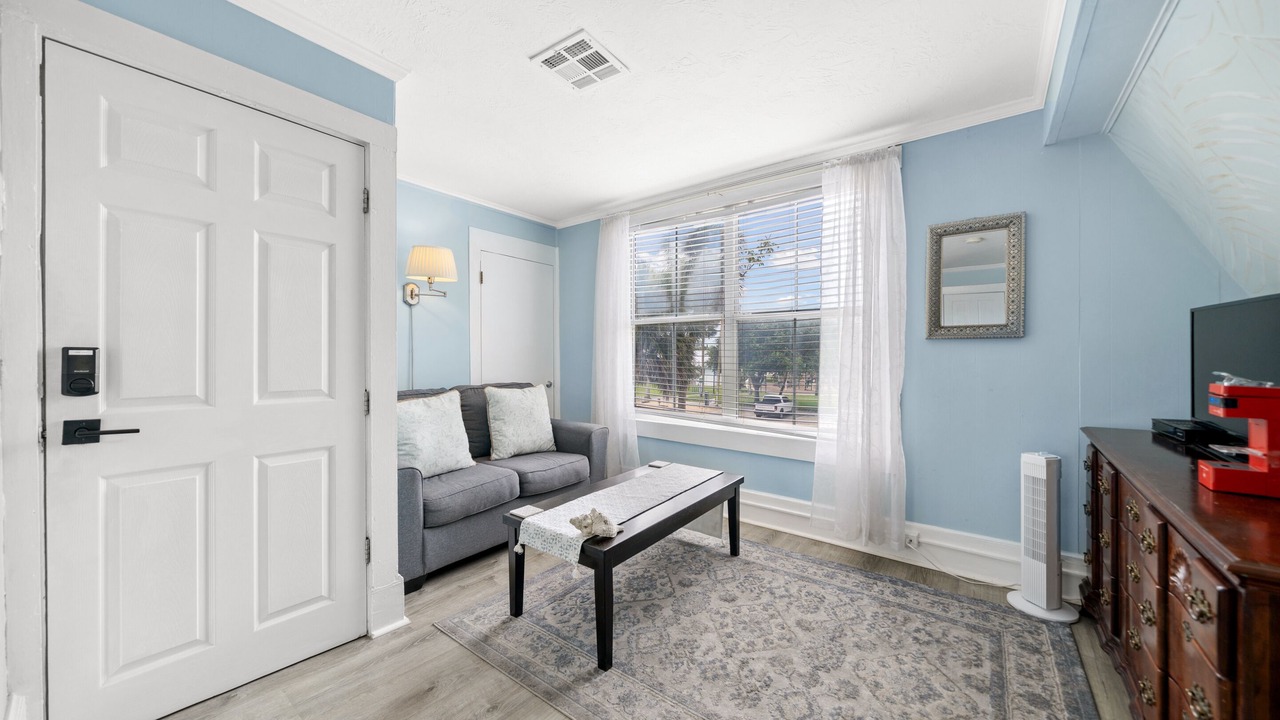 Photo of Bedroom in Melbourne Beach