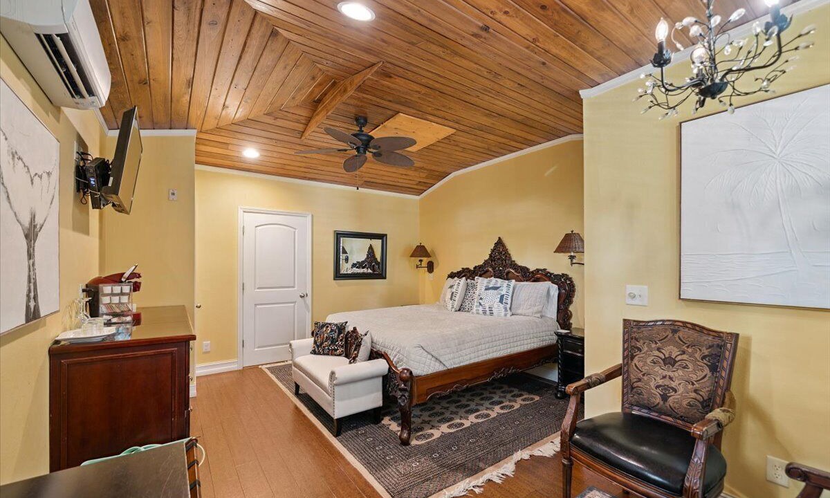Photo of Bedroom in Melbourne Beach