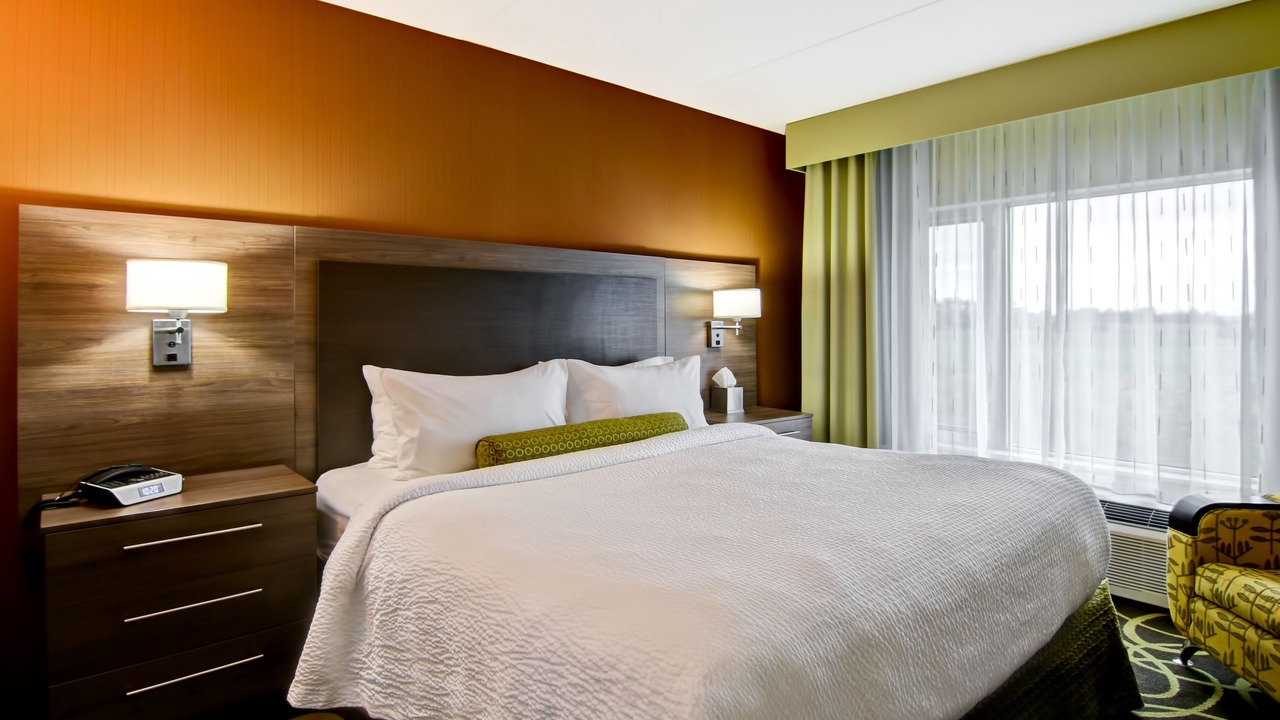 Photo of Bedroom in Kincardine