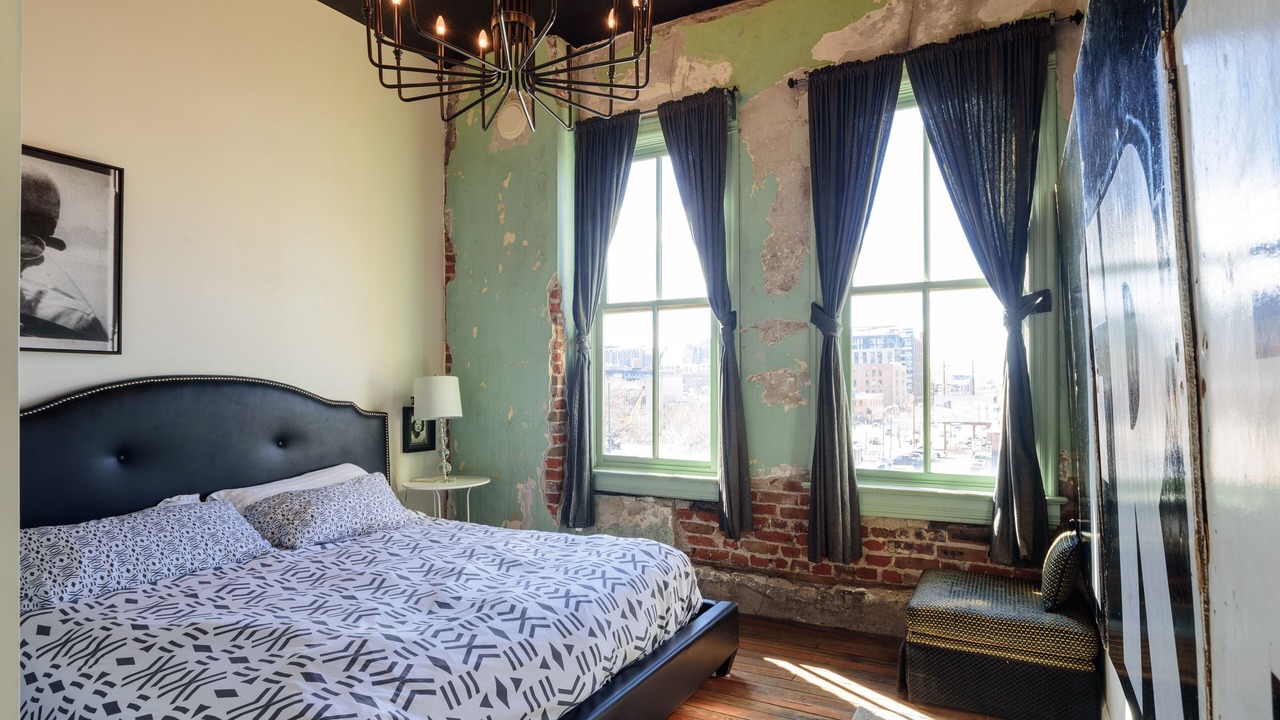 Photo of Bedroom in Ballpark