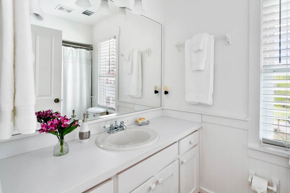 Photo of Bathroom in Madison