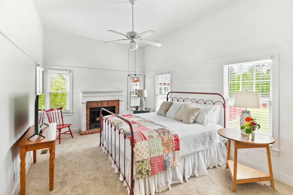 Photo of Others in Madison