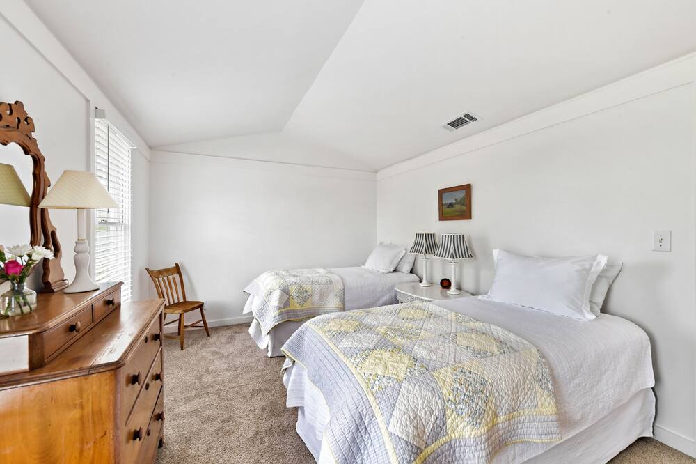 Photo of Others in Madison