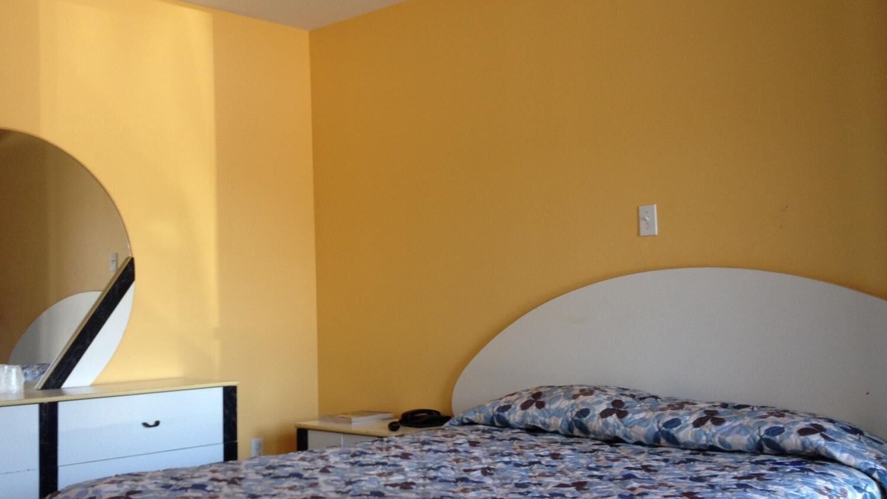 Photo of Bedroom in Cote-Des-Neiges—Notre-Dame-De-Grace