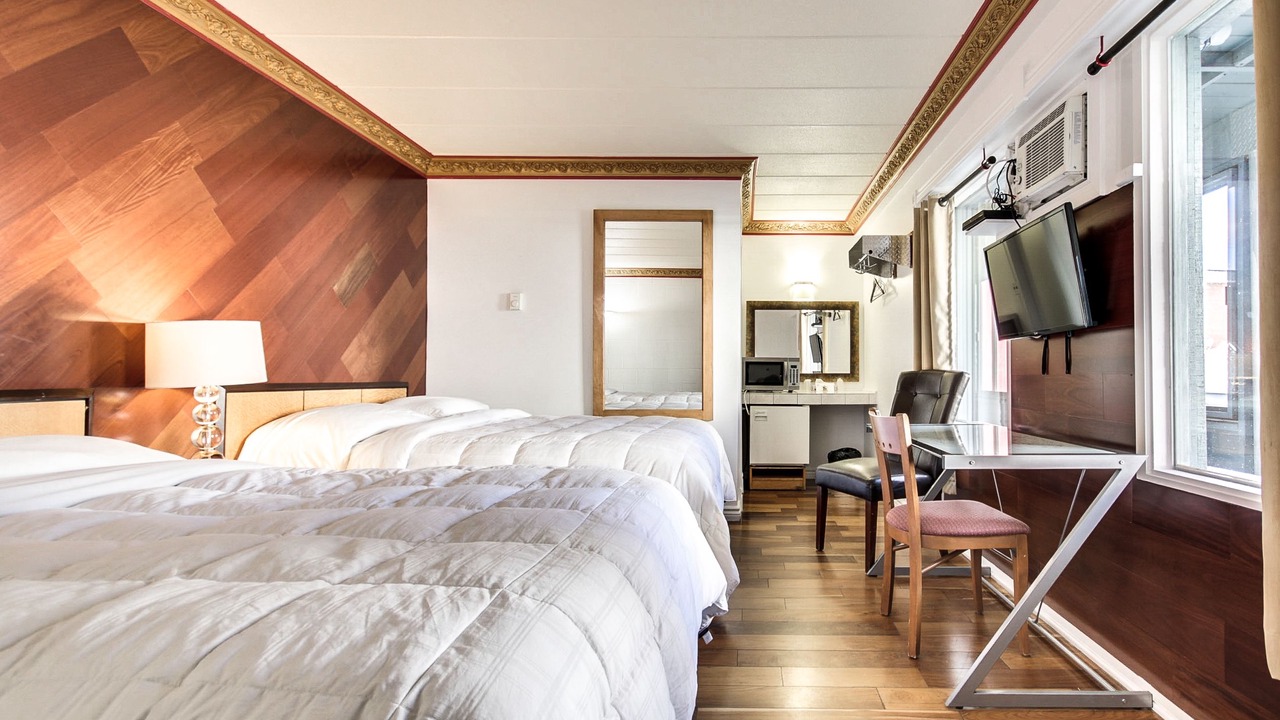 Photo of Bedroom in Trois-Rivieres