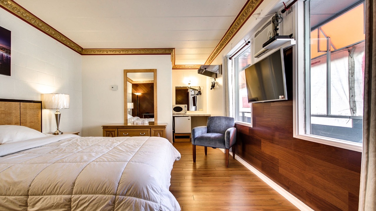 Photo of Bedroom in Trois-Rivieres
