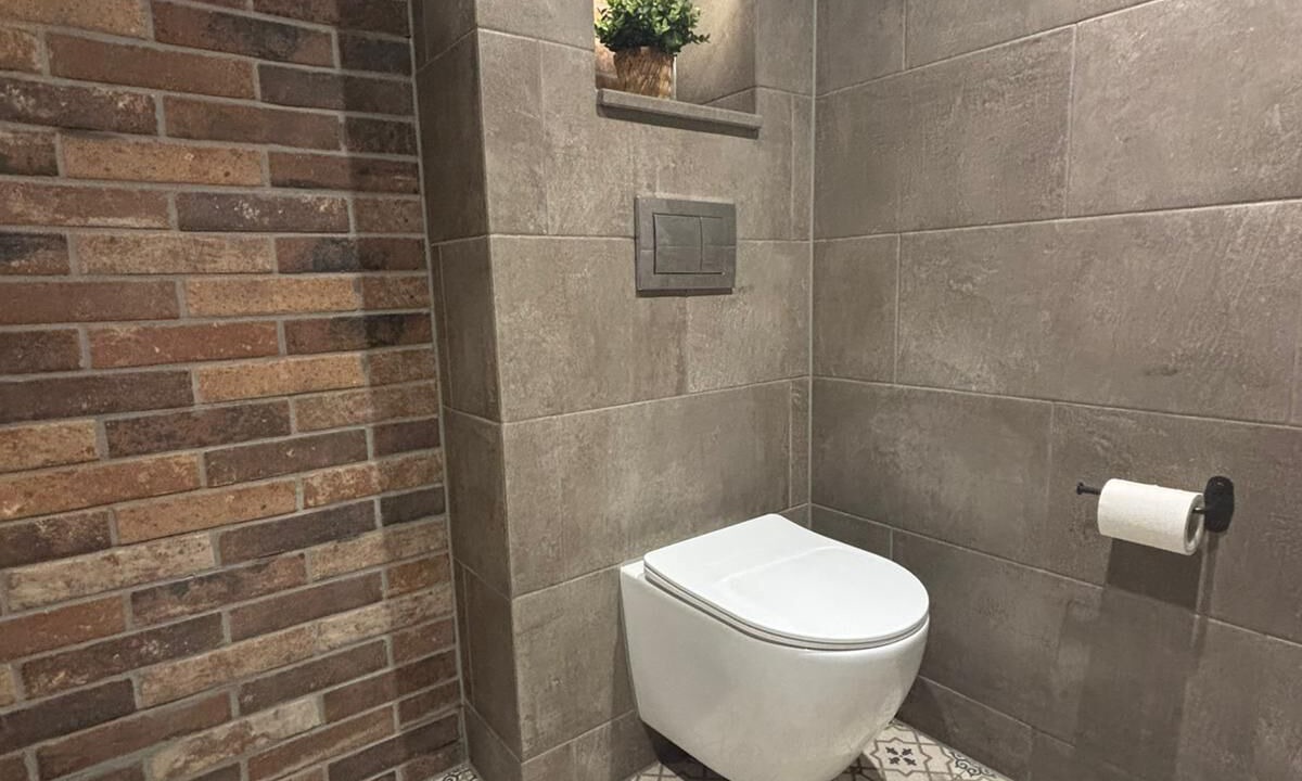 Photo of Others in Cleeve