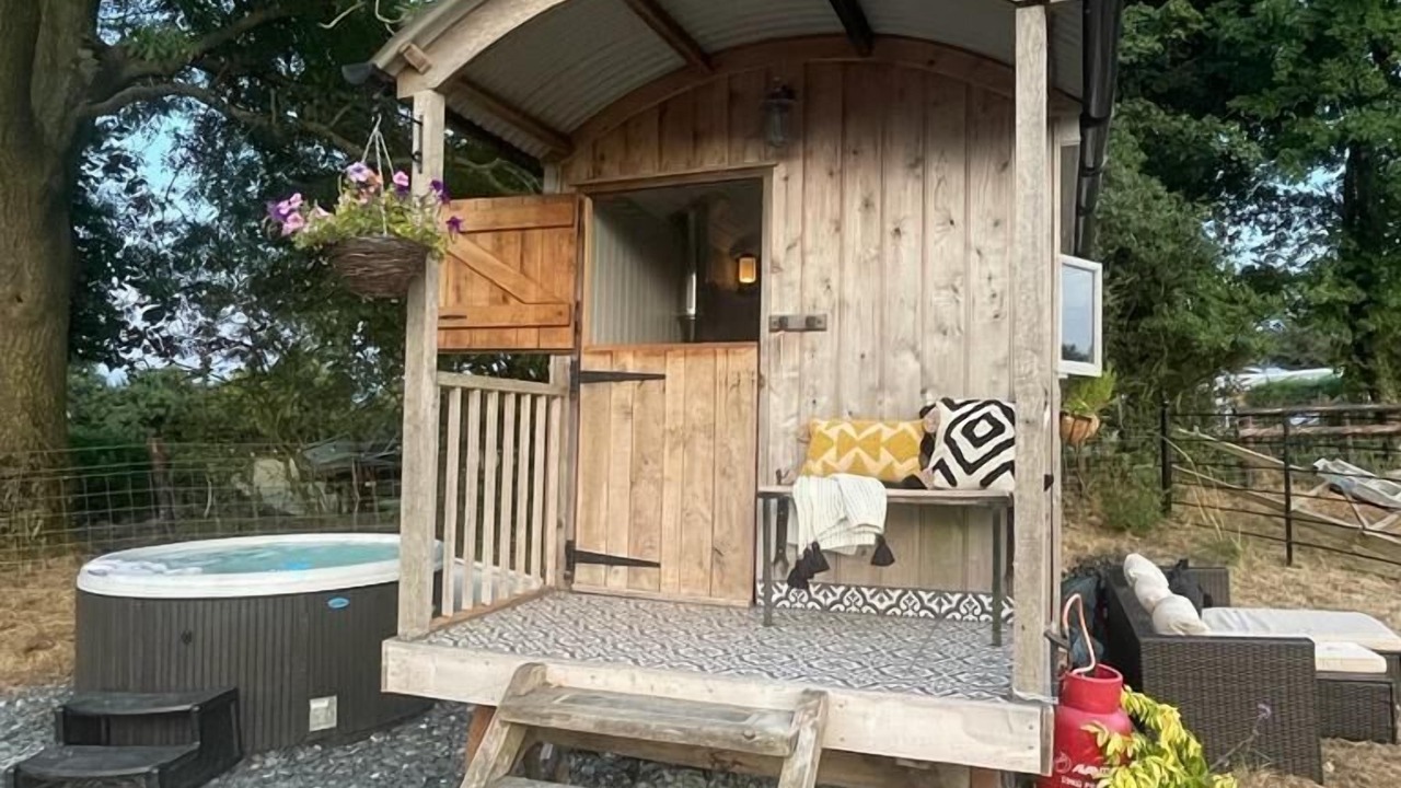 Photo of Others in Cleeve