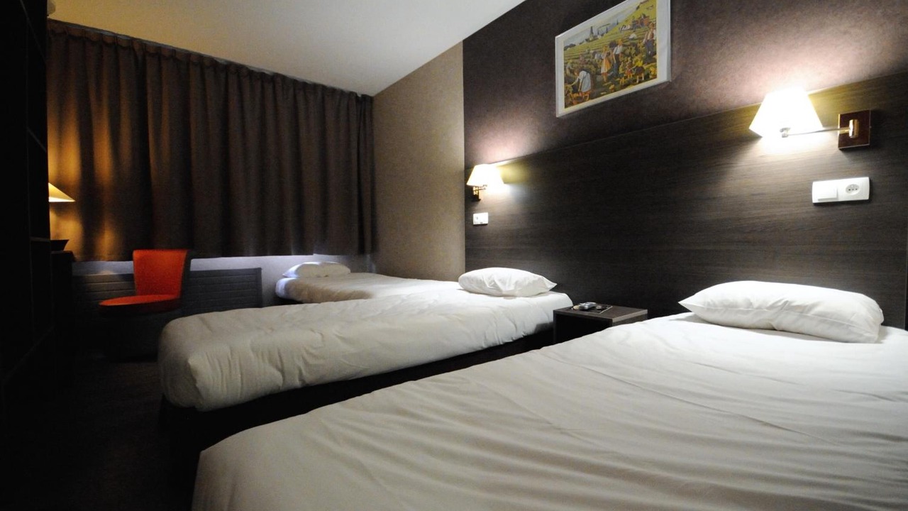 Photo of Bedroom in Creancey