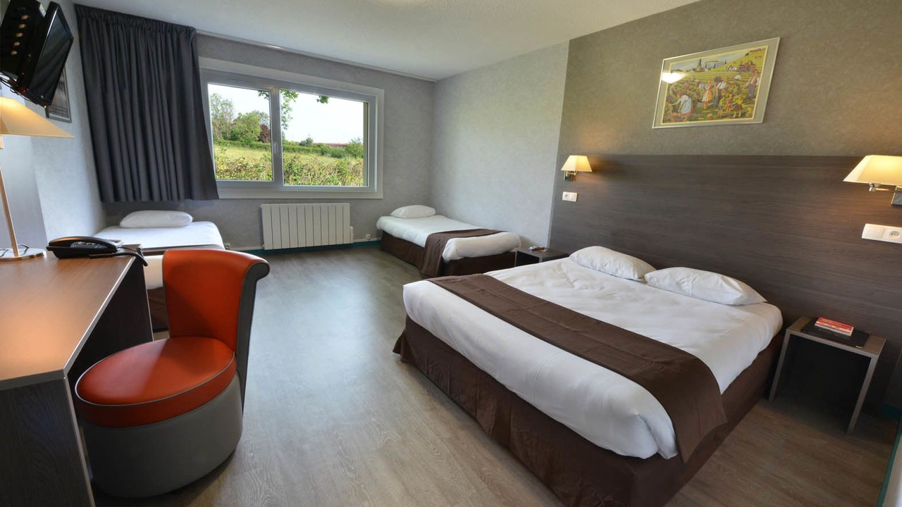 Photo of Bedroom in Creancey