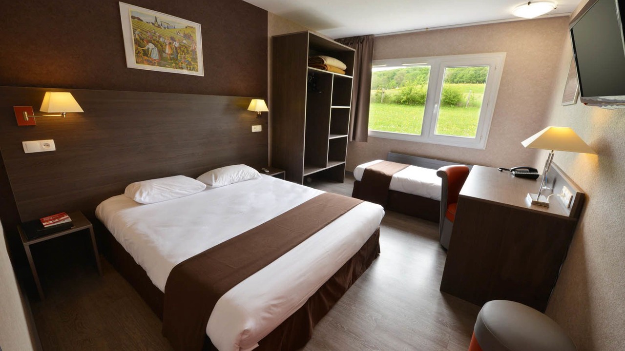 Photo of Bedroom in Creancey