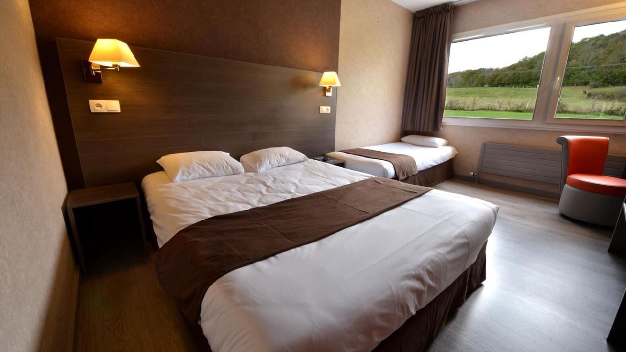 Photo of Bedroom in Creancey