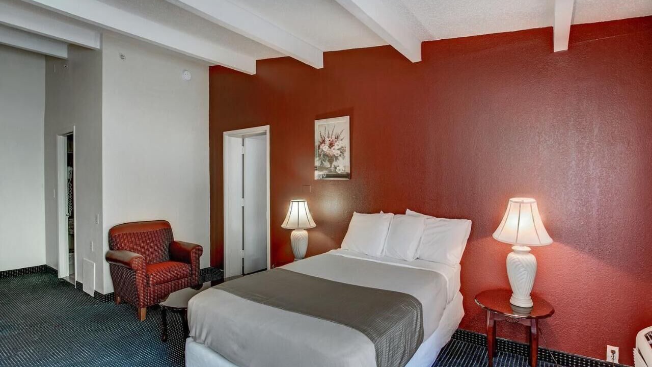 Photo of Bedroom in Cedar Knolls
