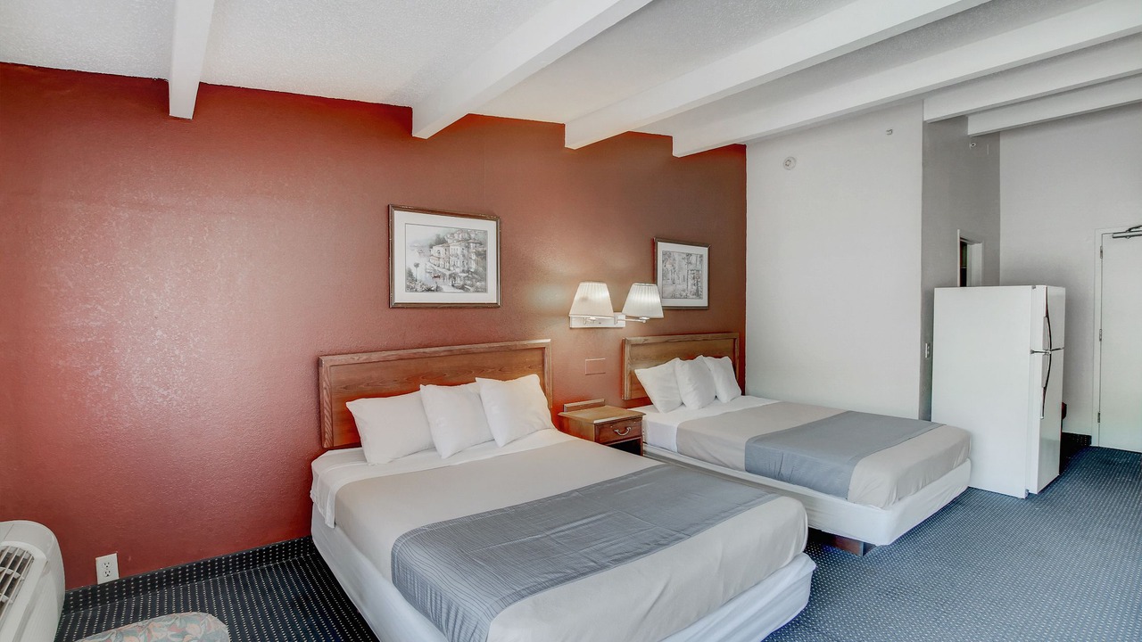 Photo of Bedroom in Cedar Knolls