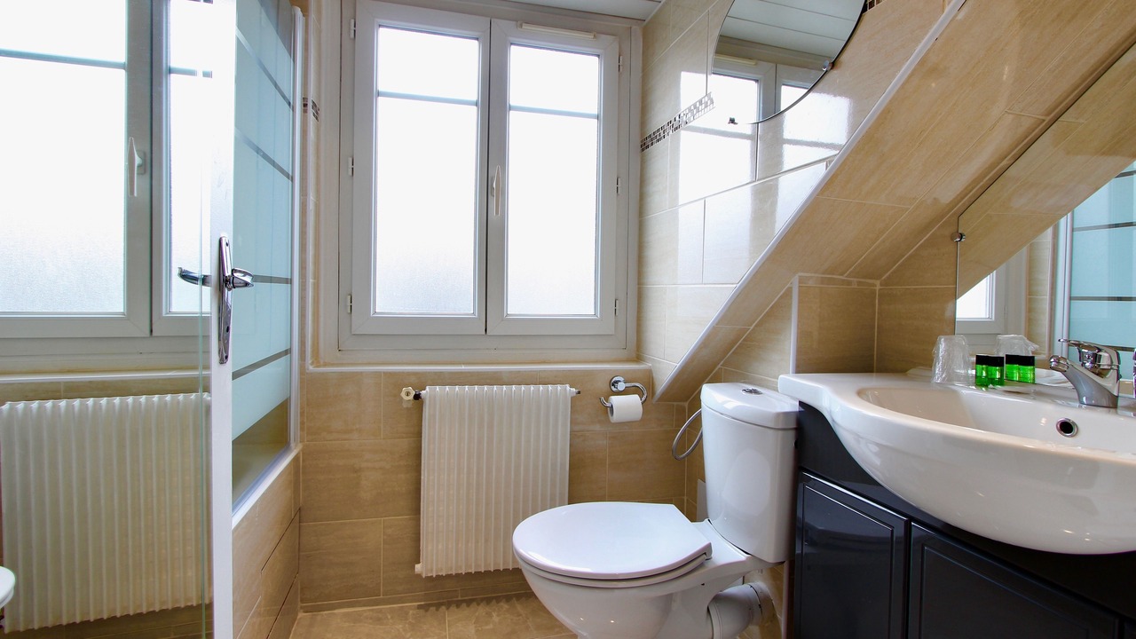 Photo of Bathroom in Quartier du Faubourg-Montmartre