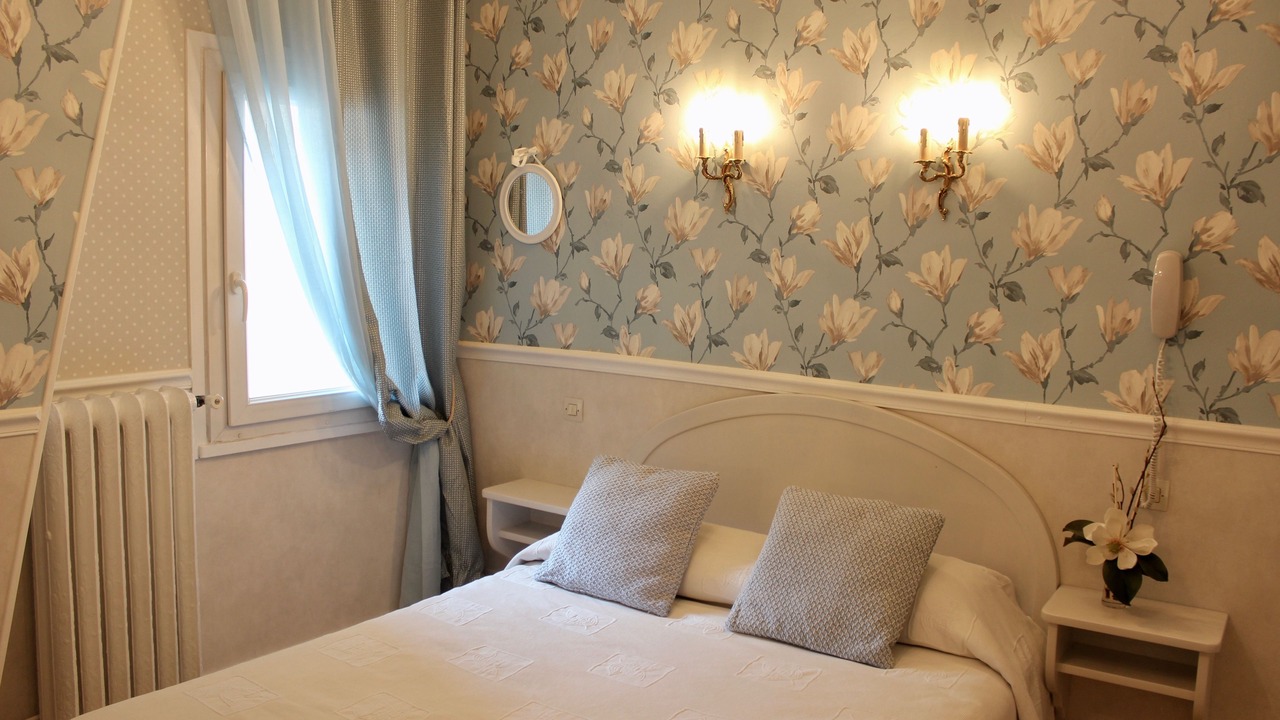 Photo of Bedroom in Quartier du Faubourg-Montmartre