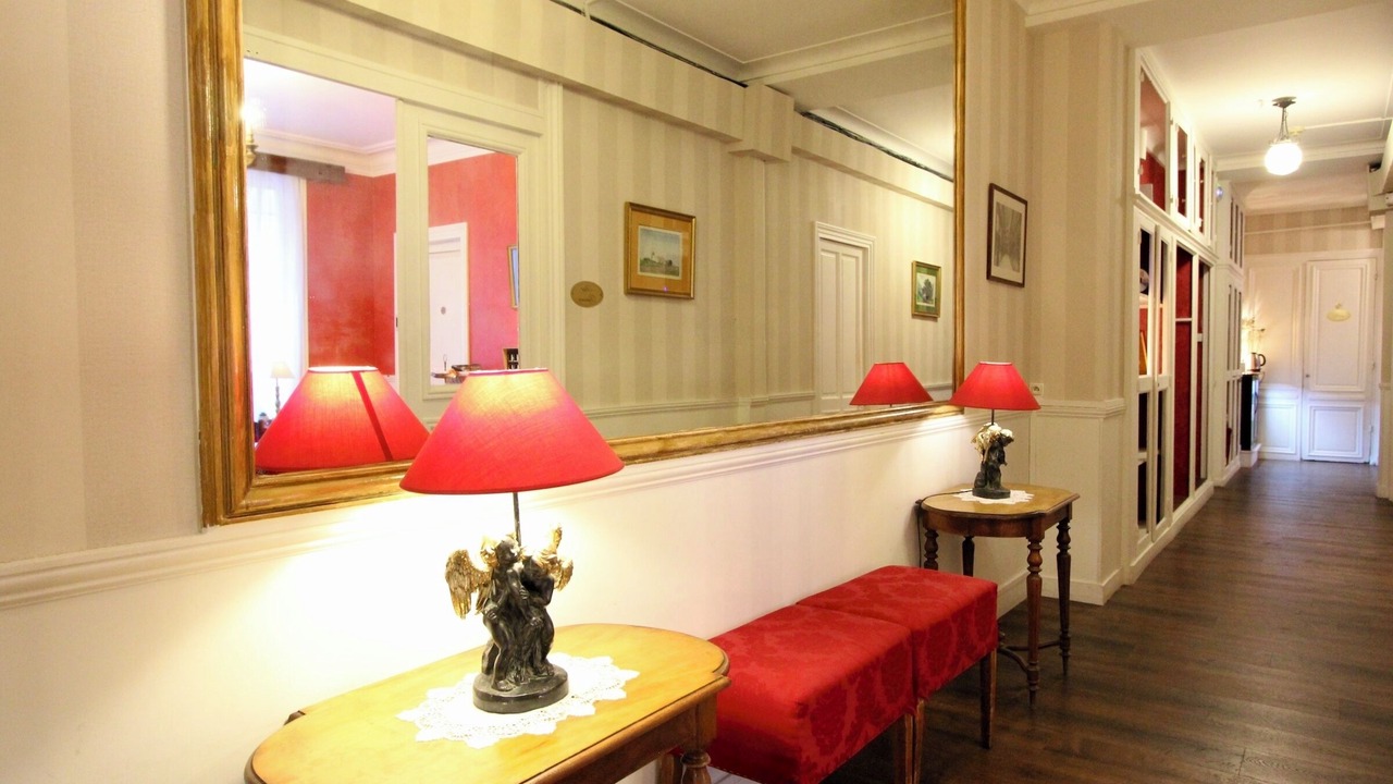 Photo of Others in Quartier du Faubourg-Montmartre