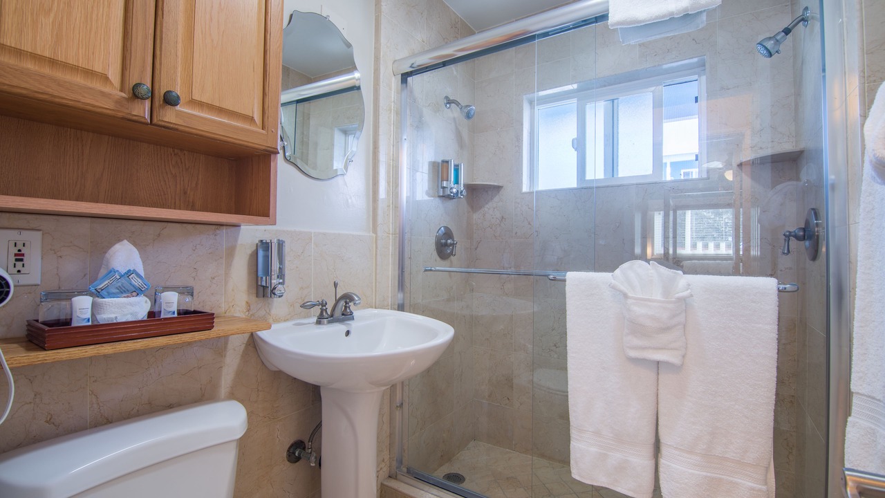 Photo of Bathroom in Sunset Cliffs