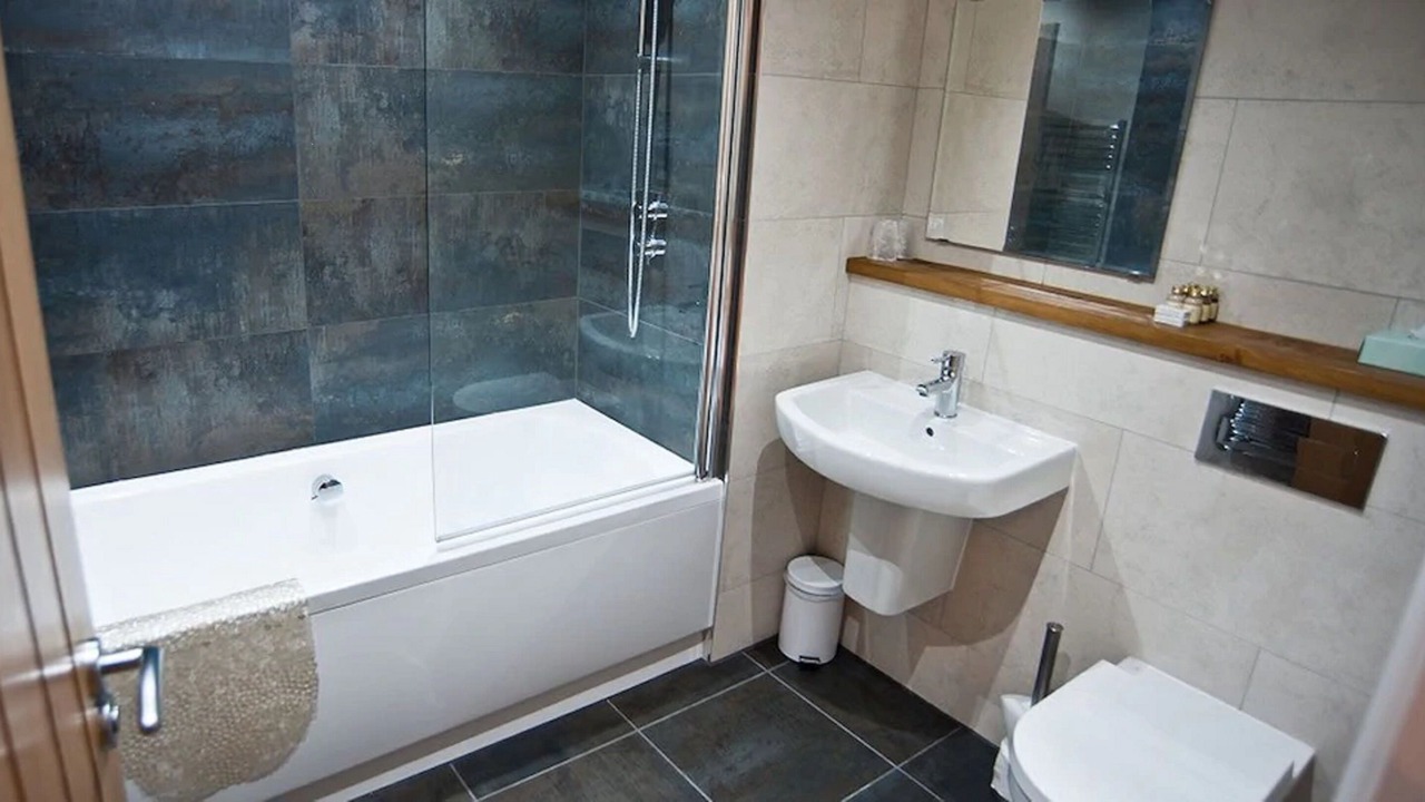 Photo of Bathroom in Crich