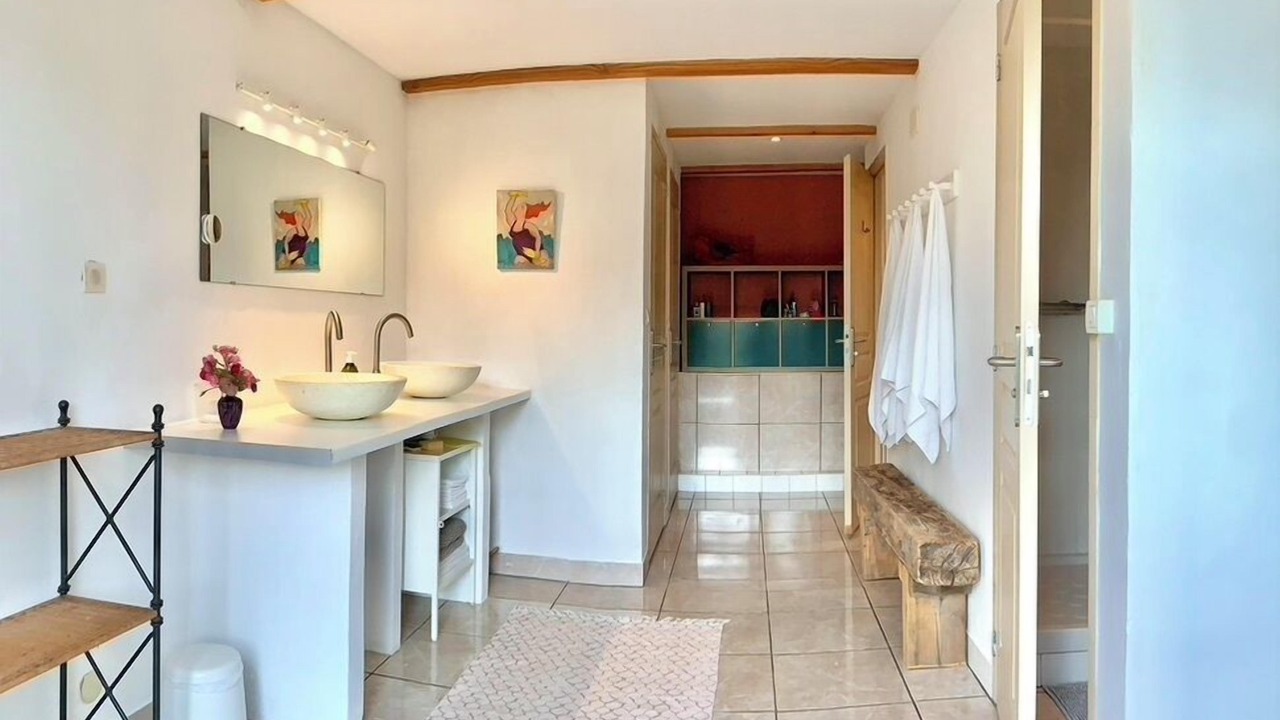 Photo of Bathroom in Unzent