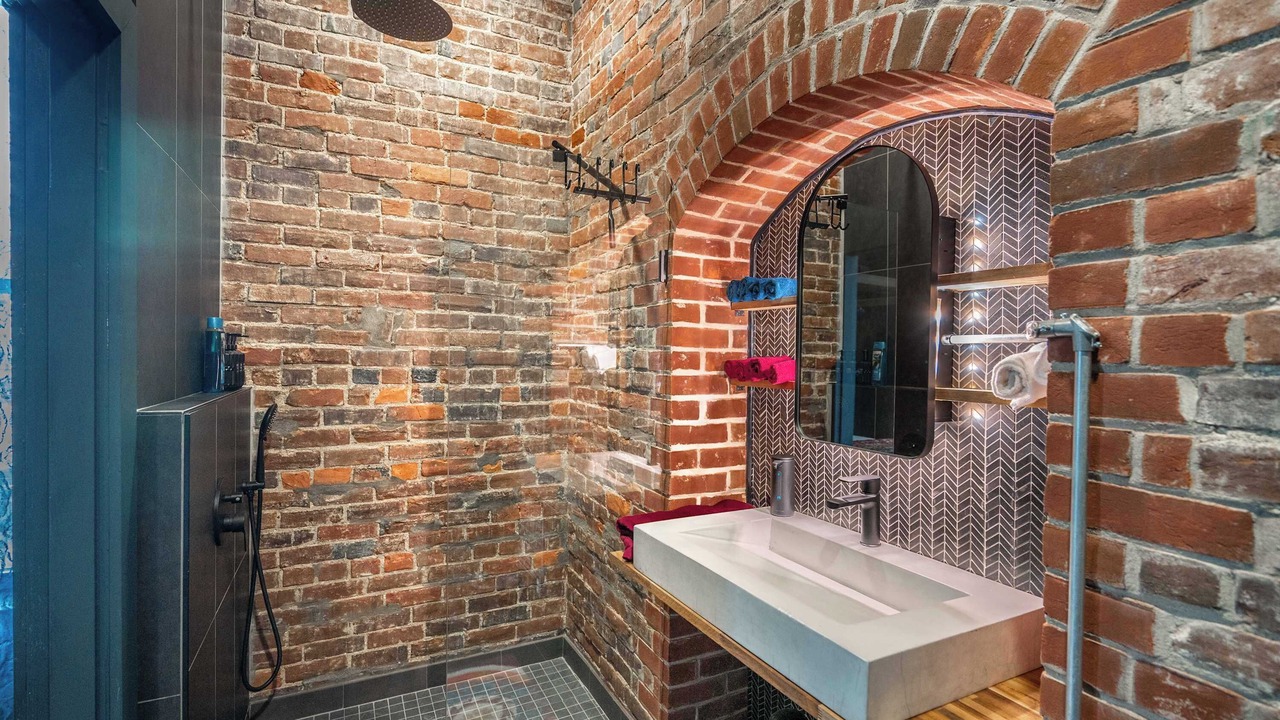 Photo of Bathroom in Blanchester