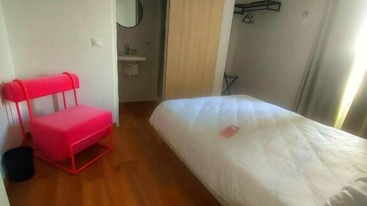 Photo of Bedroom in Pontorson