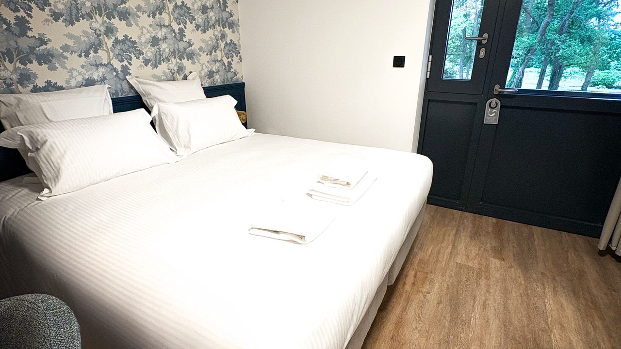 Photo of Bedroom in Le Mesnil-sous-Jumieges