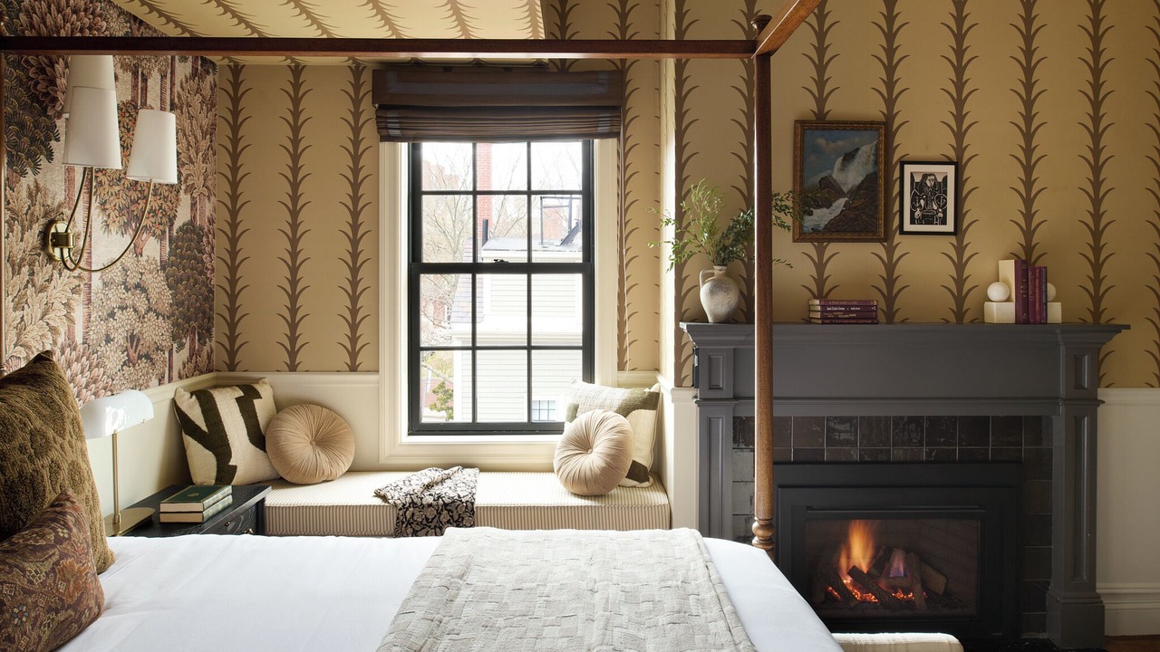 Photo of Livingroom in West Cambridge
