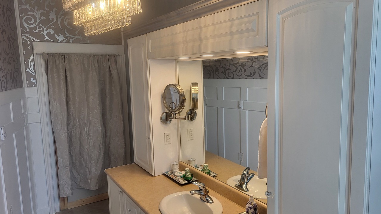 Photo of Bathroom in Tamworth