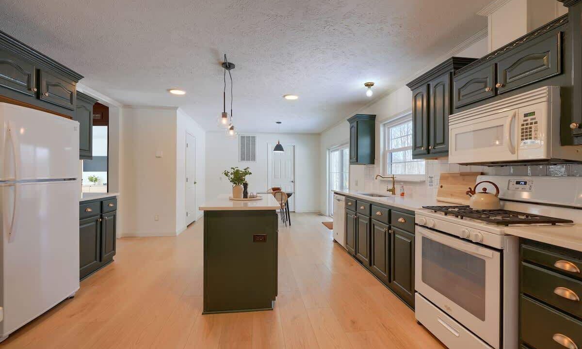 Photo of Kitchen in Logan