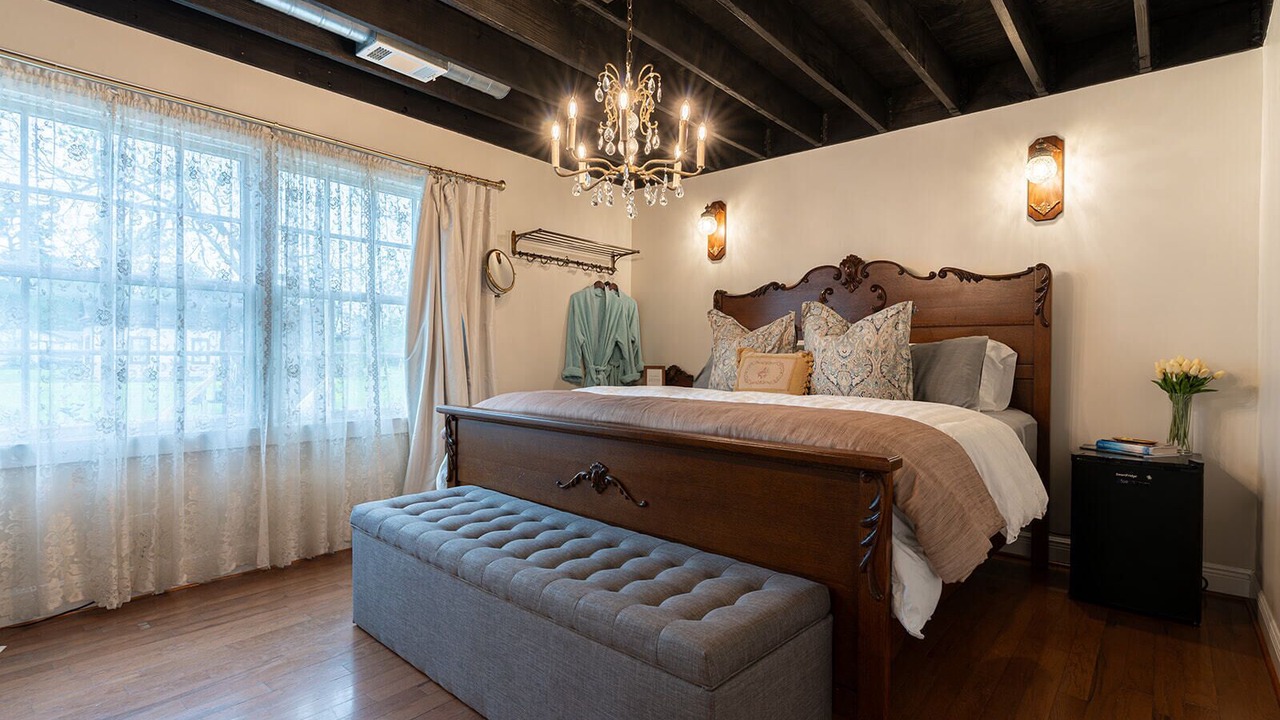 Photo of Bedroom in Spring