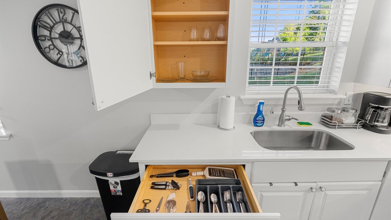 Photo of Others in Jefferson Manor