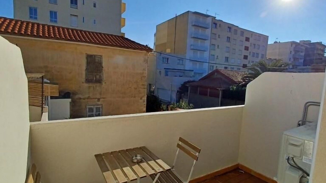 Photo of Outdoor in La Jetee