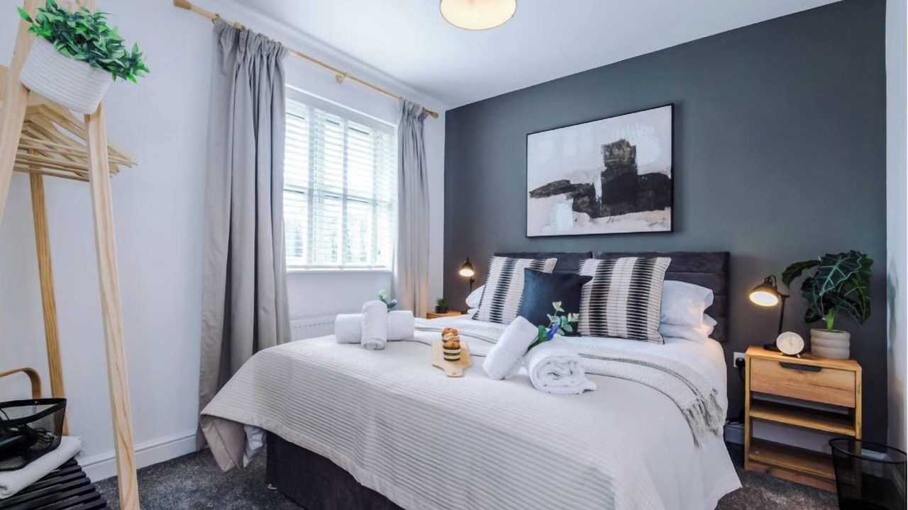 Photo of Others in Crewe