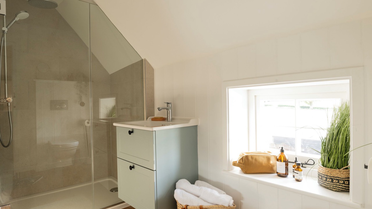 Photo of Bathroom in Plumpton Green