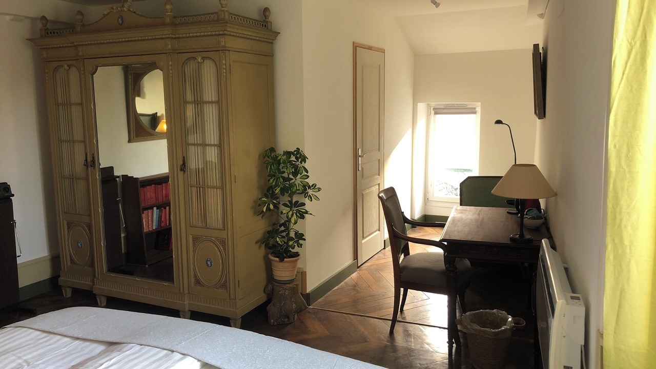 Photo of Bedroom in Nolay