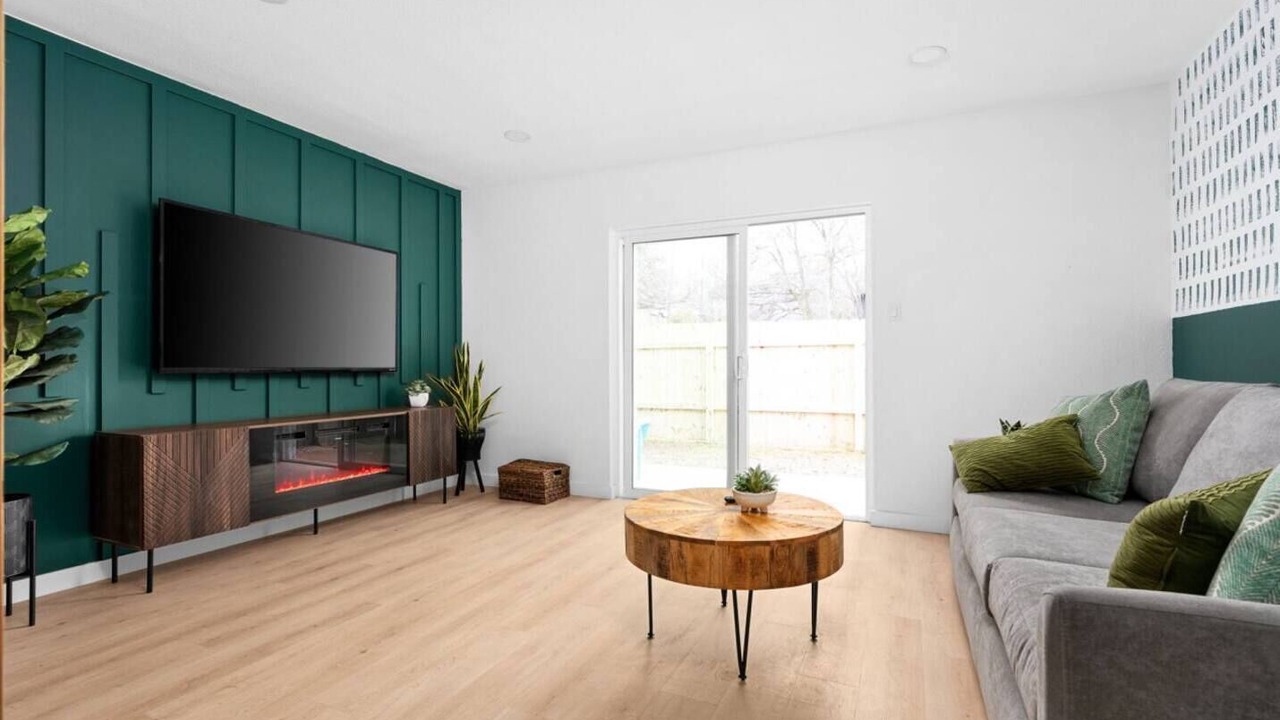 Photo of Livingroom in South Lamar