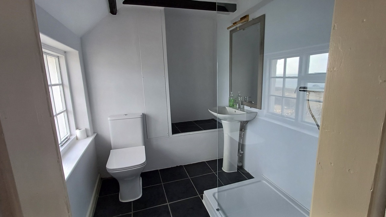 Photo of Bathroom in Coverack