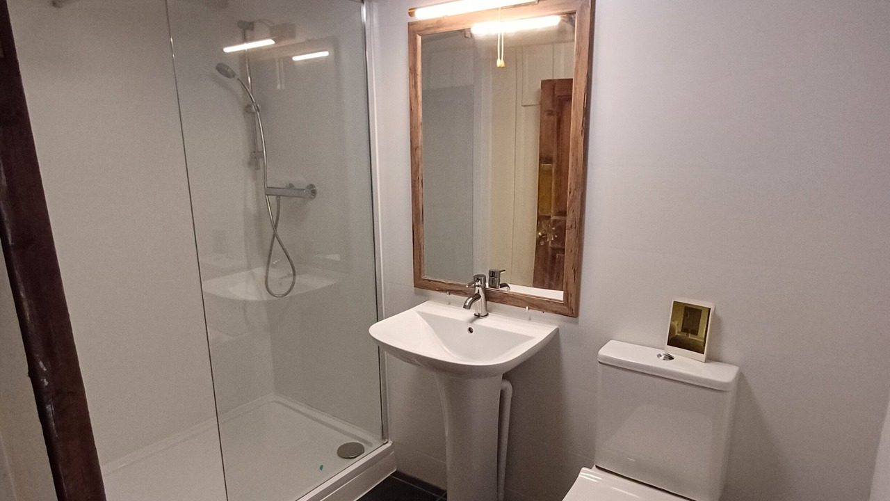 Photo of Bathroom in Coverack