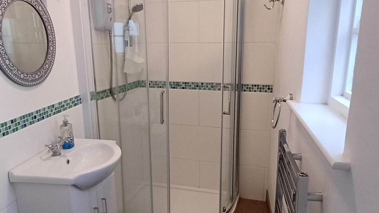 Photo of Bathroom in Coverack