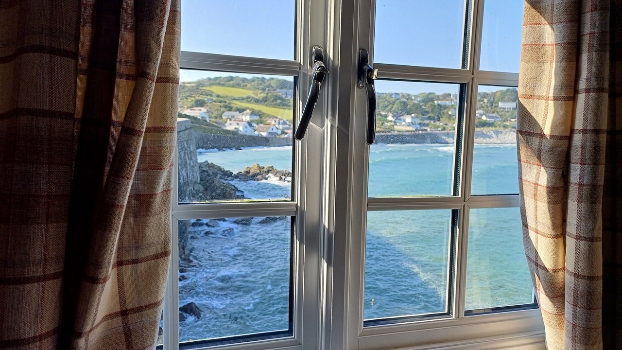 Photo of Bedroom in Coverack