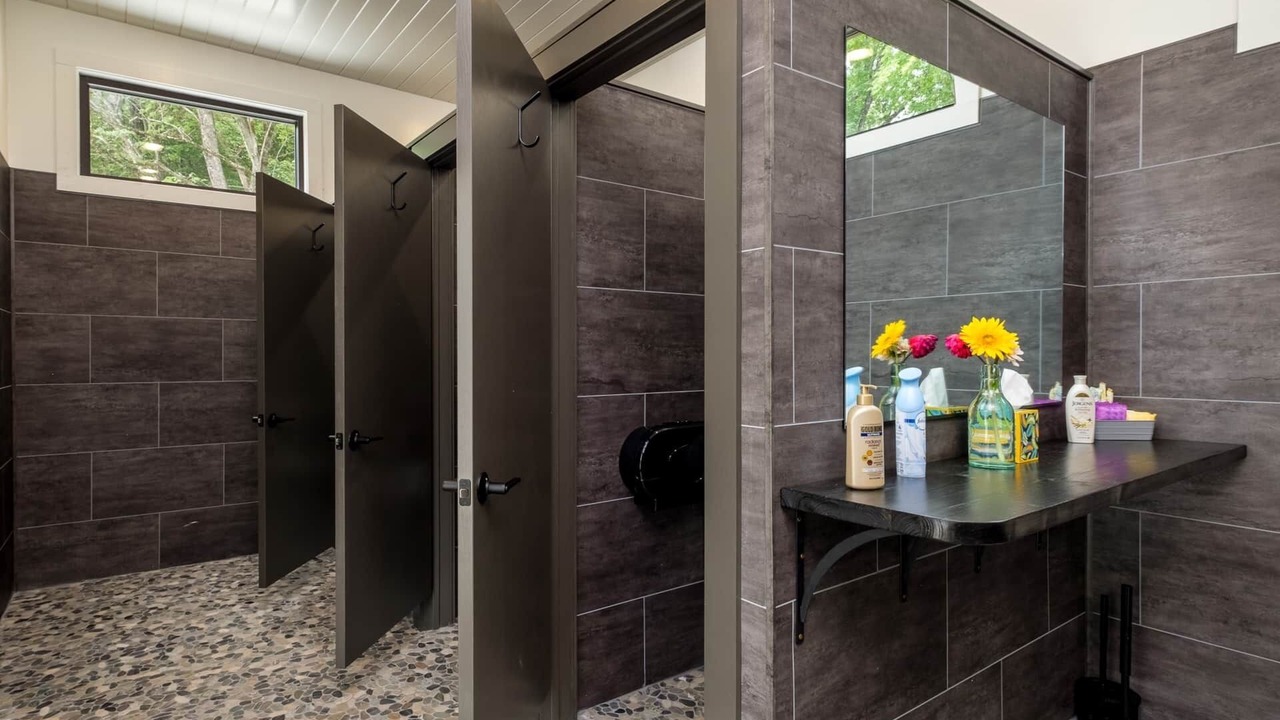 Photo of Bathroom in Balsam Grove