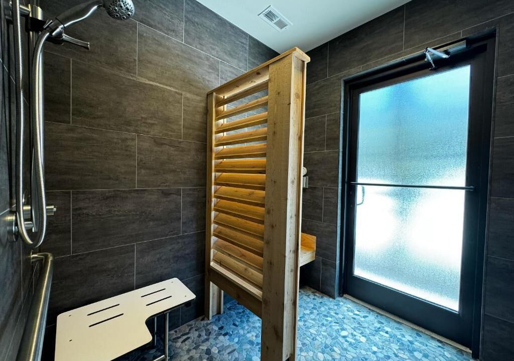 Photo of Bathroom in Balsam Grove