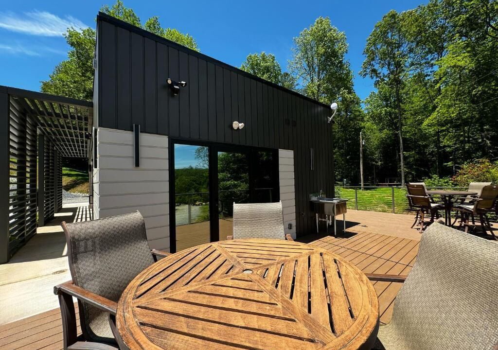 Photo of Outdoor in Balsam Grove