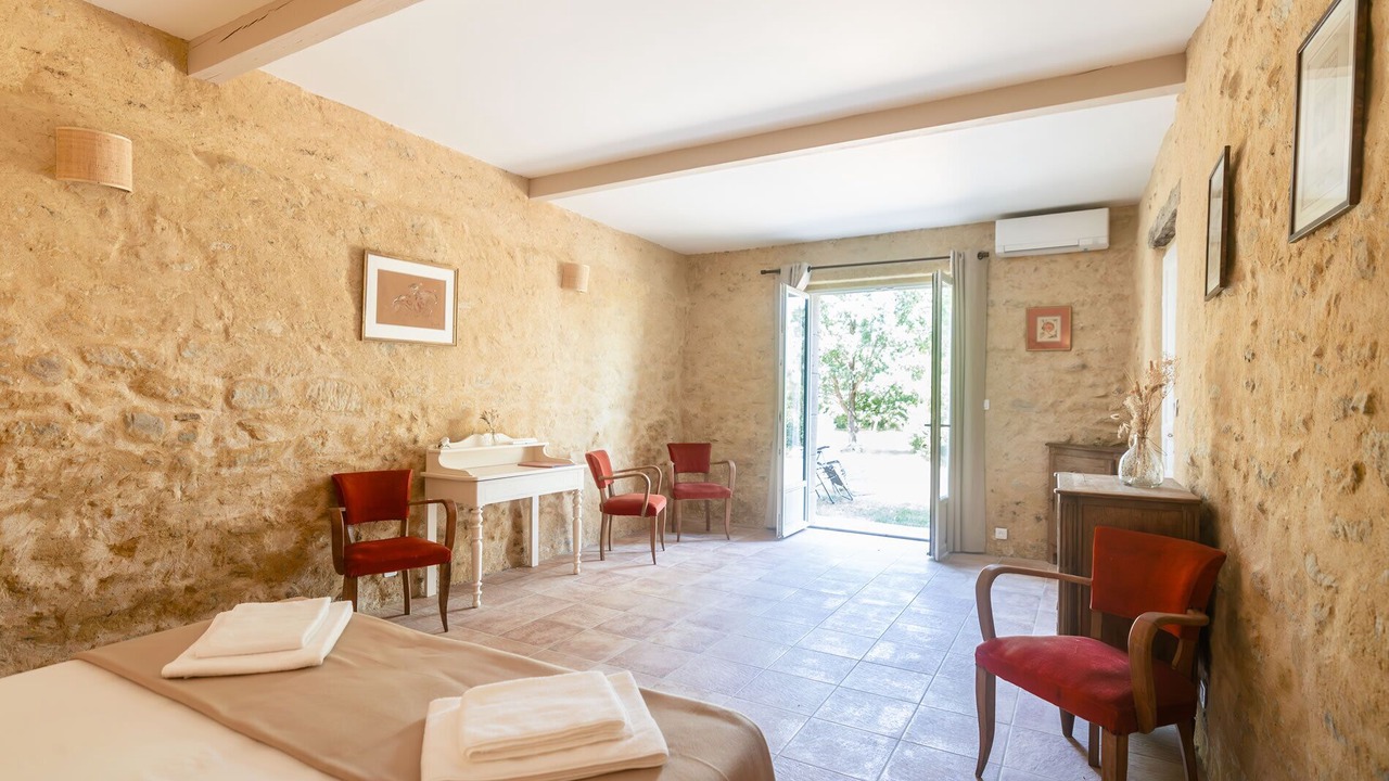 Photo of Bedroom in Saint-Martin-Lalande