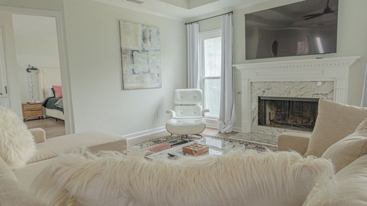 Photo of Livingroom in Fortson