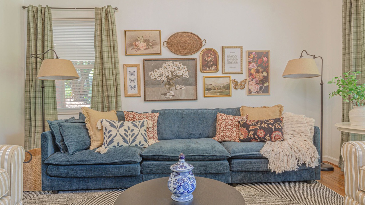 Photo of Livingroom in Fortson