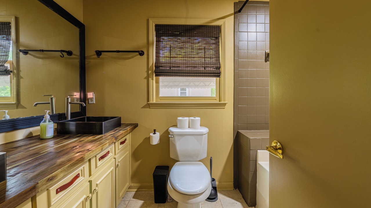 Photo of Bathroom in Fortson