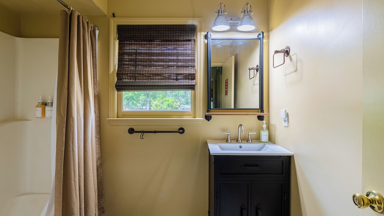 Photo of Bathroom in Fortson